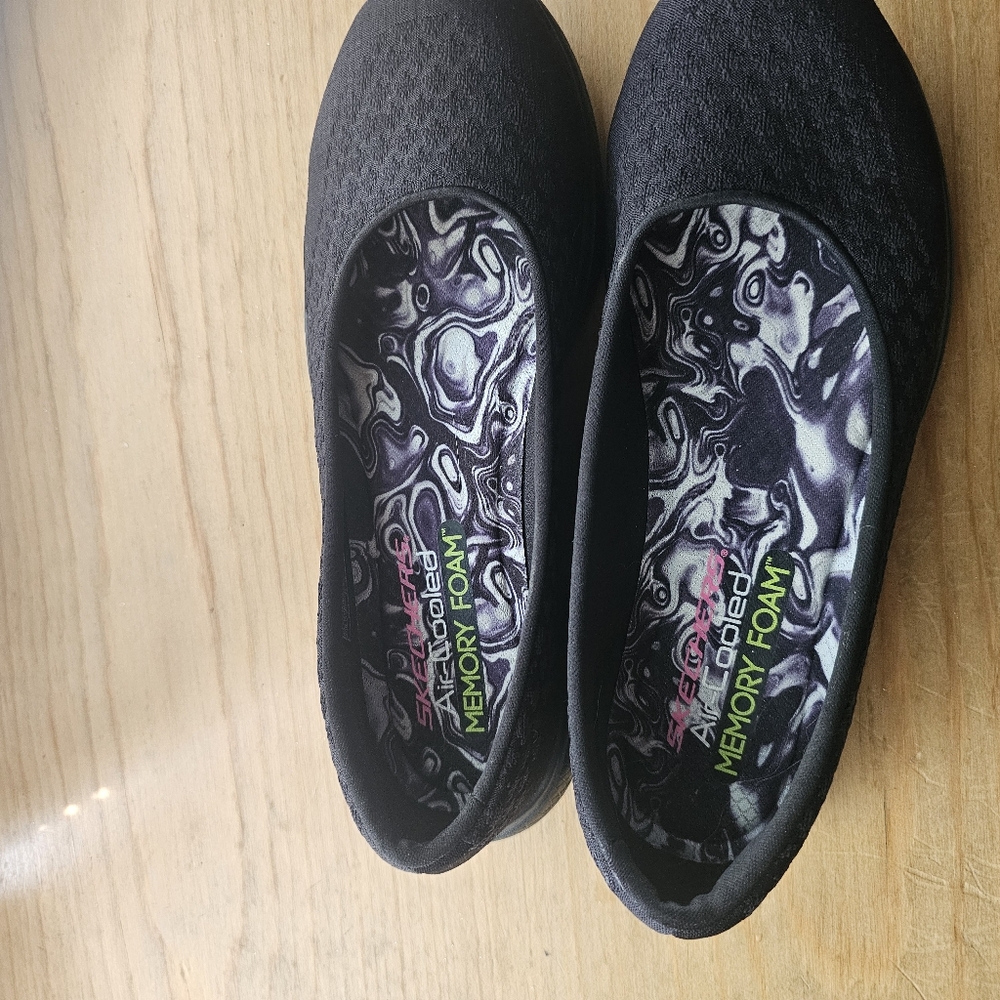 Black Skechers Slip-On Shoes Air-Cooled Memory Foam Size 7
